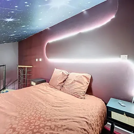Дом отдыха Parenthese Romantique Avec Jacuzzi Крадиньян